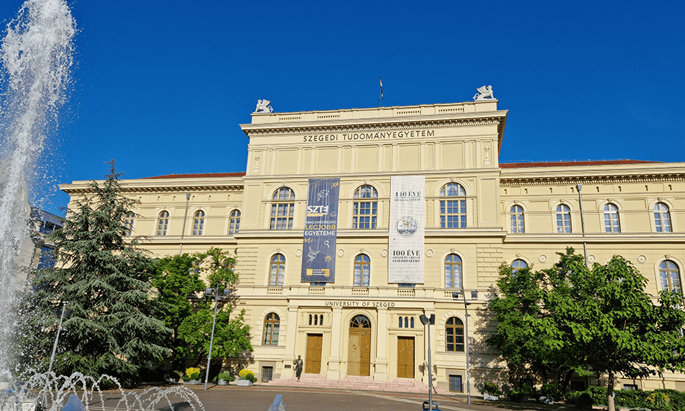 匈牙利塞格德大學(xué)學(xué)校建筑