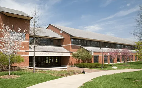 美国韦伯斯特大学学校建筑