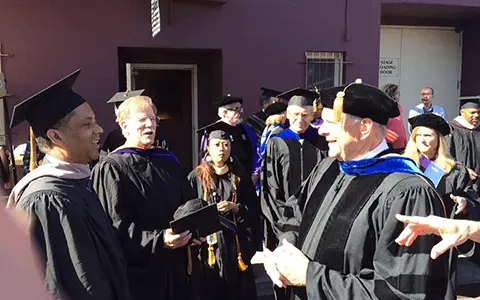 美国金门大学毕业典礼