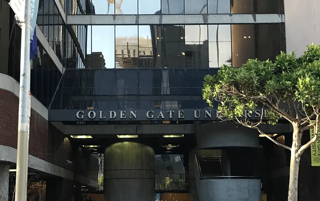 美国金门大学学校建筑