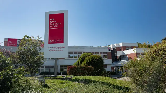 法国里昂商学院