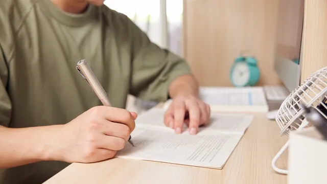 凭硬核实践成果也可获学位 研究生毕业，论文不再是必选项